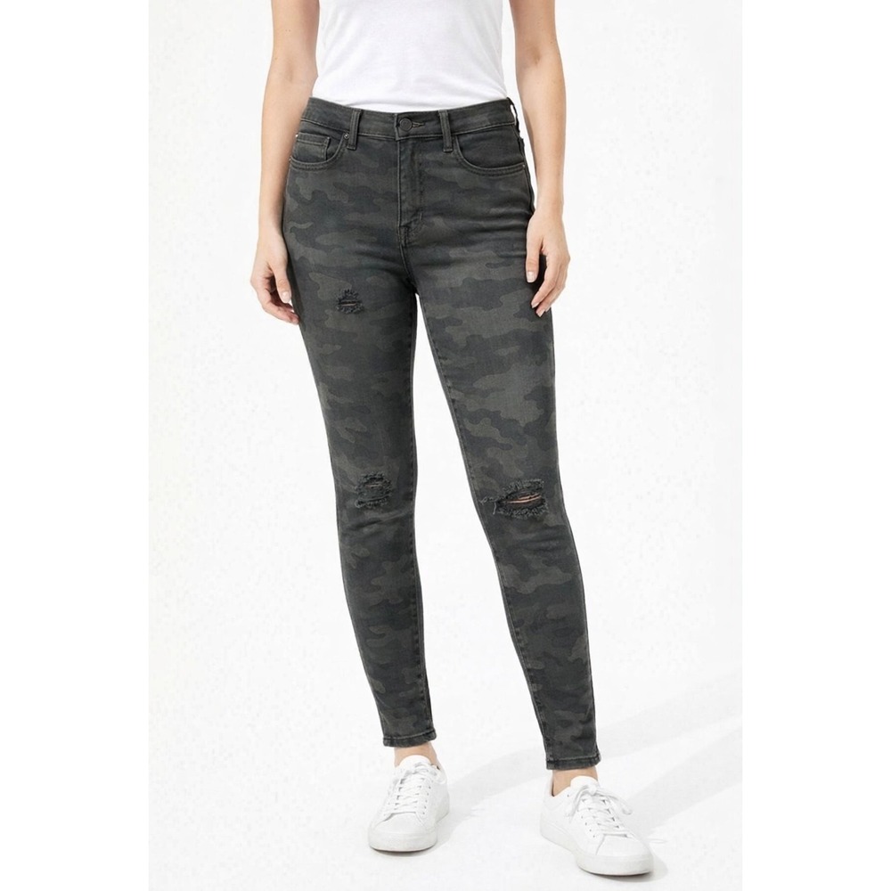 American Eagle Curvy Super Hi-Rise Jegging Distressed Camo Jeans size 8 Regular